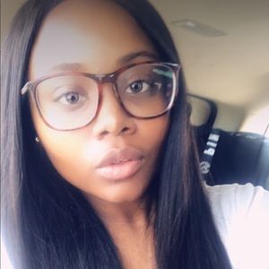 Meet your Posher, Marissa